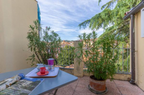 Camera con vista Central Studio Bologna
